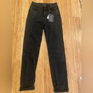 Pretty Little Thing Tall Straight Black Jeans